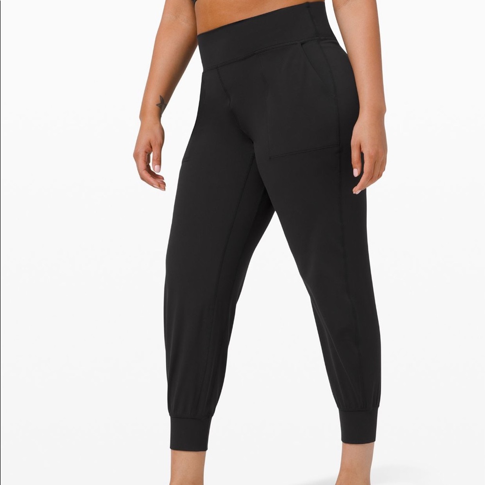 Lululemon align joggers 28” in black